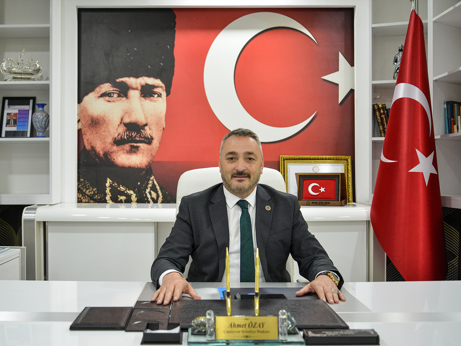 Ahmet ÖZAY
